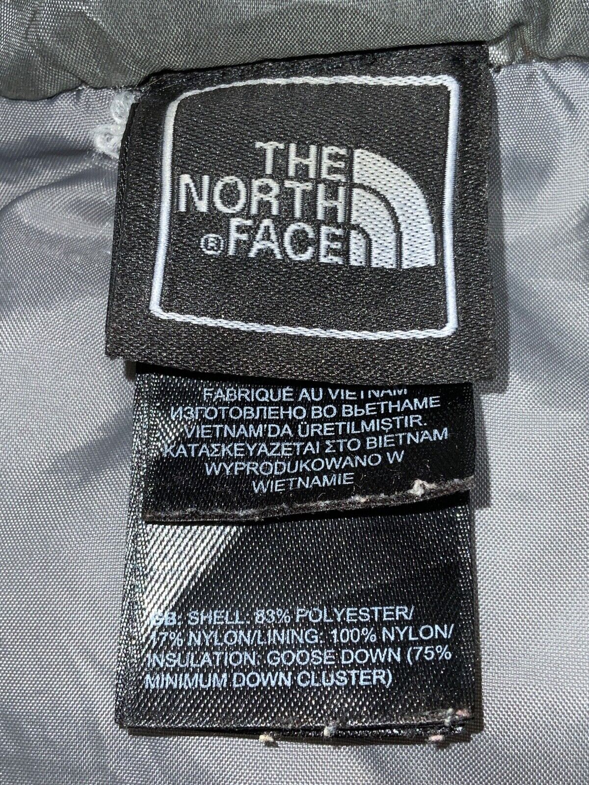 The North Face Women's 550 Down Puffer Vest Size XL Gray Full Zip
