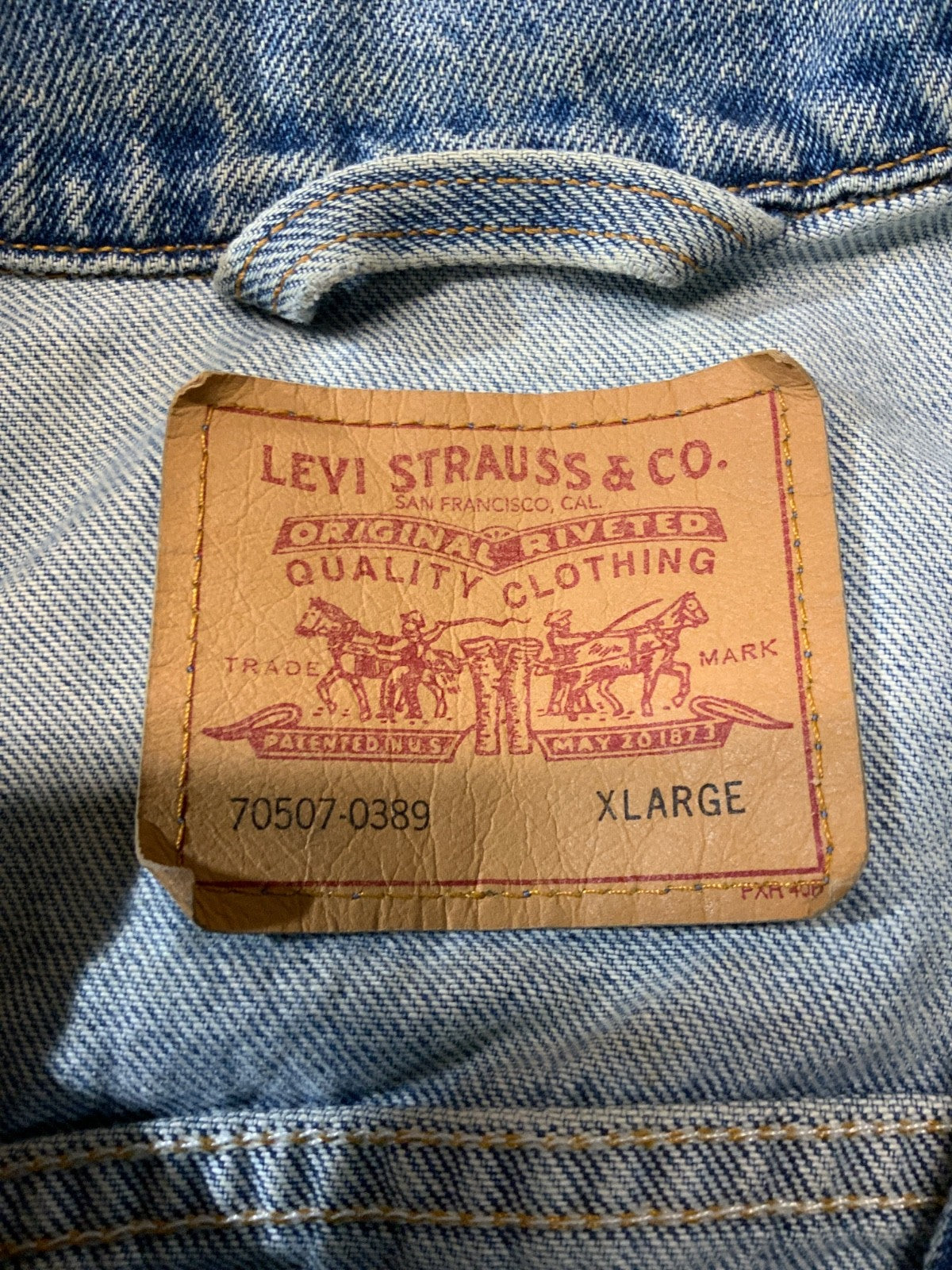 Vintage Levi’s Denim Jean Jacket XL Blue Medium Wash 90s