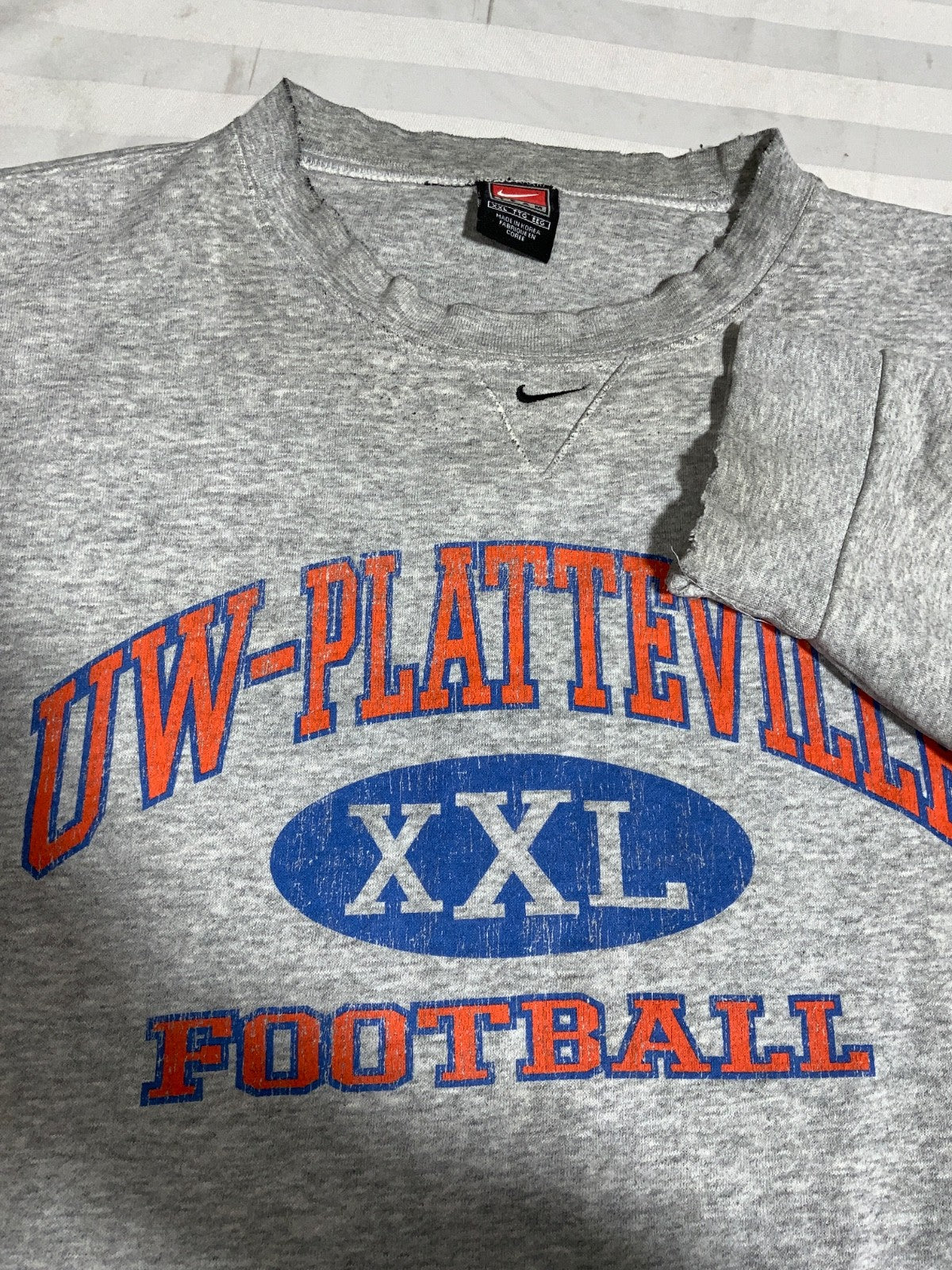 Vintage University of Wisconsin Nike Sweatshirt 2XL Gray Ncaa Football