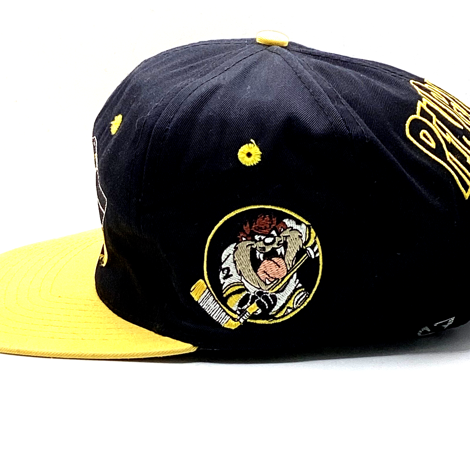 Vintage Pittsburg Penguins Looney Tunes SnapBack Hat Cap Adjustable Nhl