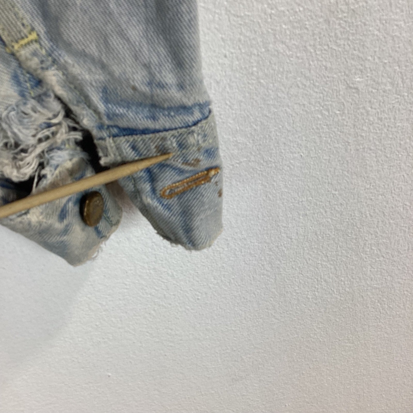 Vintage Lee Denim Jean Jacket Size Small Blue Made In Usa Distressed 70s
