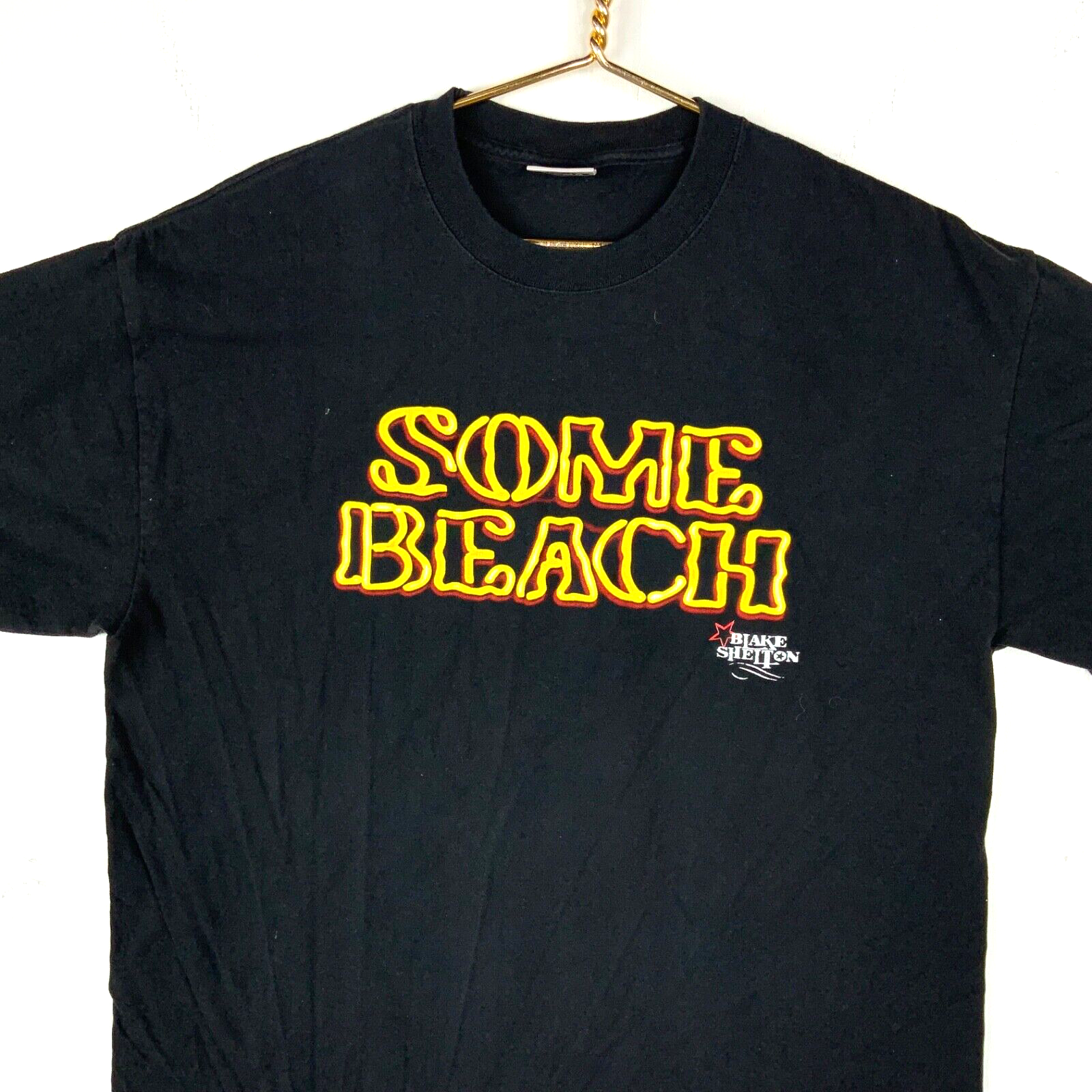 Blake Shelton T-Shirt XL Country Music Barn & Grill Some Beach