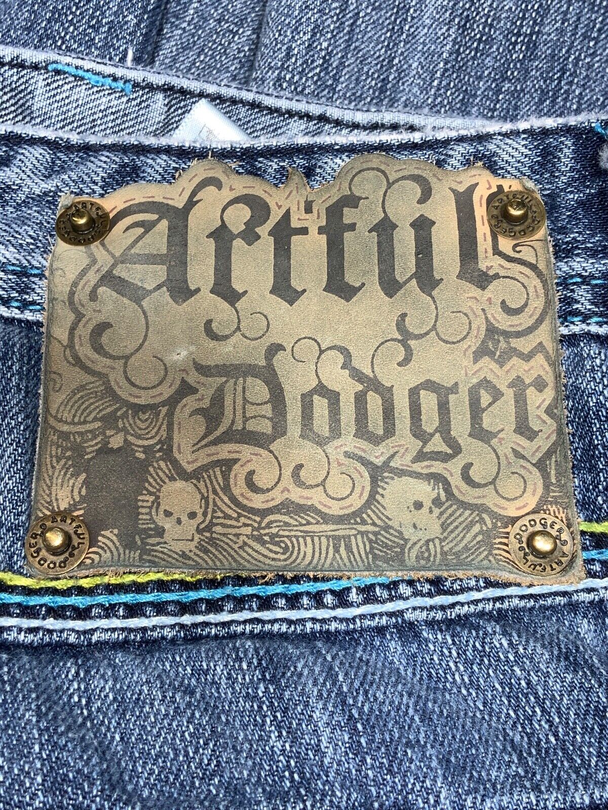 Y2K Skull Denim Jean Size 42 Blue Baggy Streetwear Artful Dodger