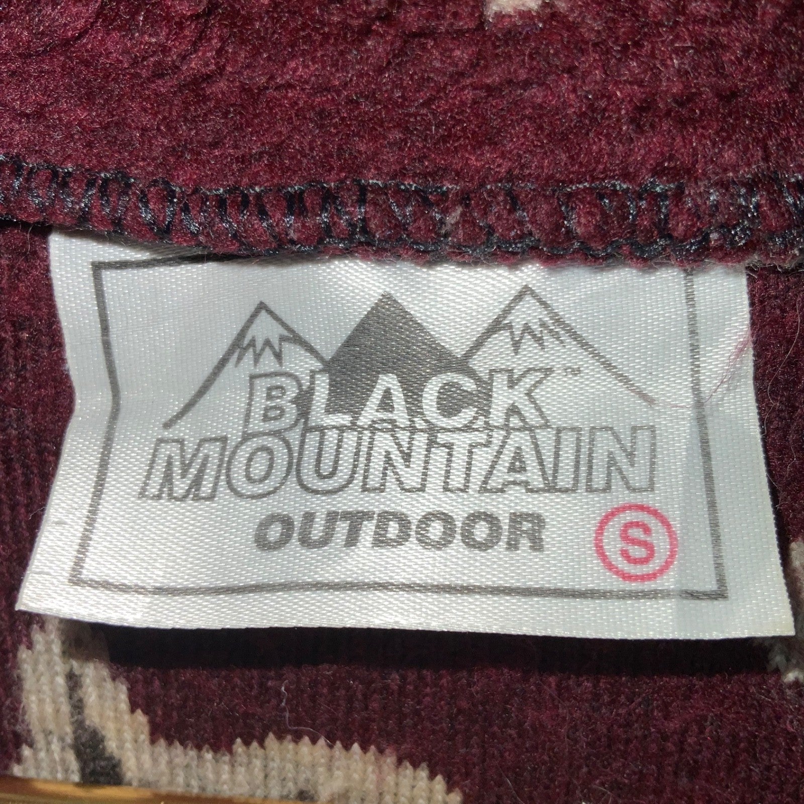 Vintage Black Mountain Fleece Sweater Jacket Small Full Zip All Over Print Leafs