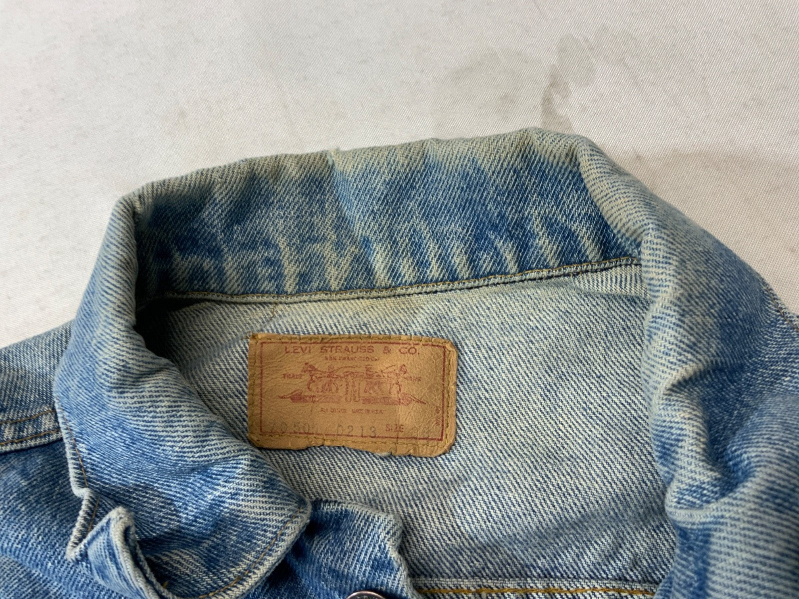 Vintage Levi’s Denim Jean Jacket Small Blue Medium Wash 90s