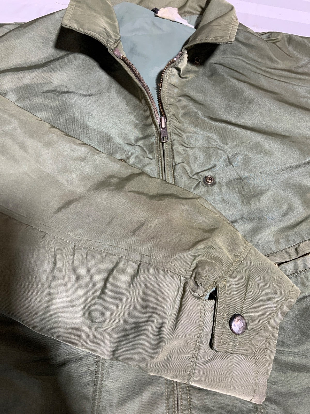Vintage Avirex Us Army Bomber Jacket Medium Green Made Usa Full Zip 80s 90s