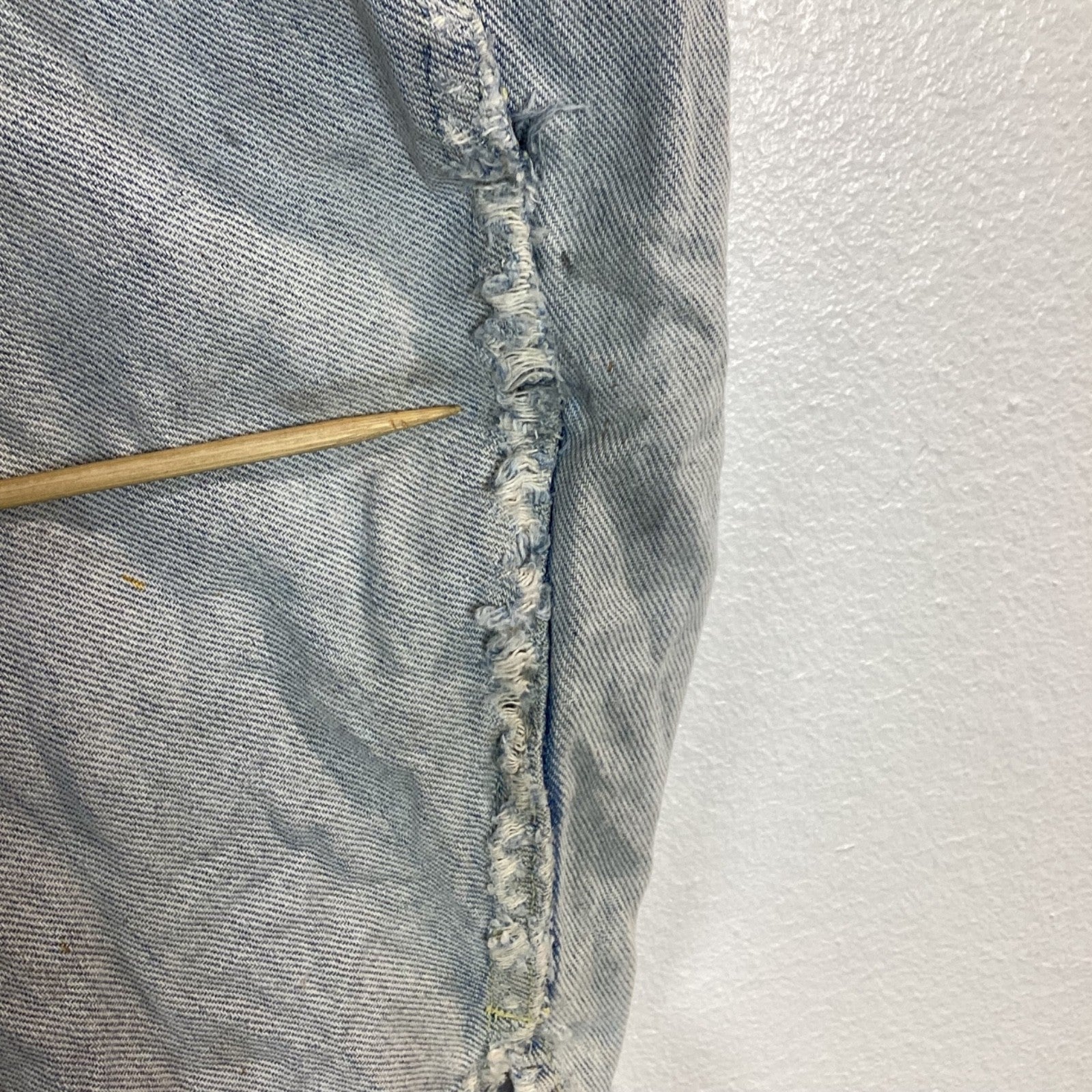 Vintage Lee Denim Jean Jacket Size Small Blue Made In Usa Distressed 70s