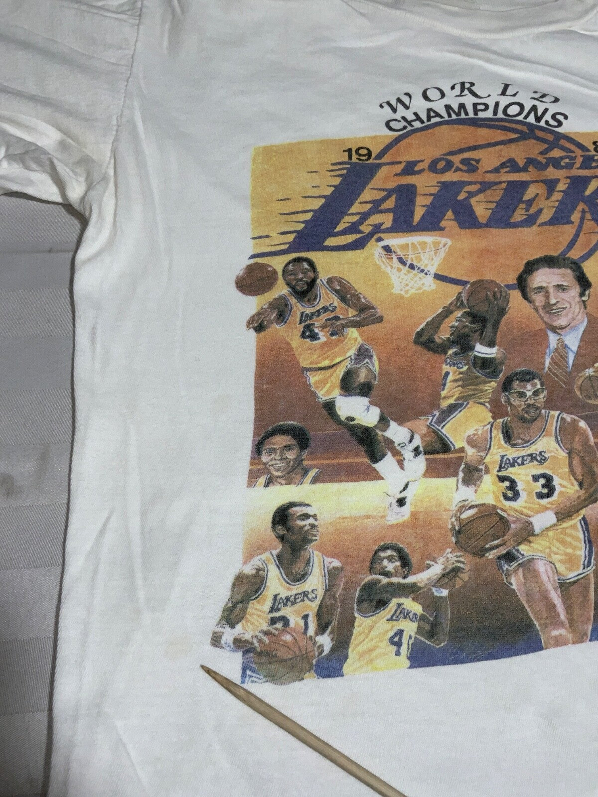 Vintage Los Angeles Lakers T-shirt Medium Single Stitch Nba 1987 Champs 1980s