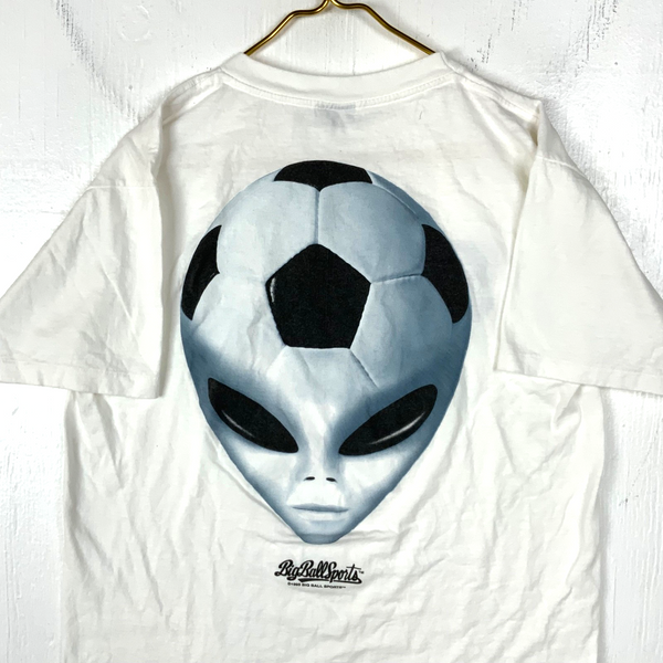 Vintage Soccer Alien T-Shirt Large Single Stitch Higher Form Of Intelligence 90s