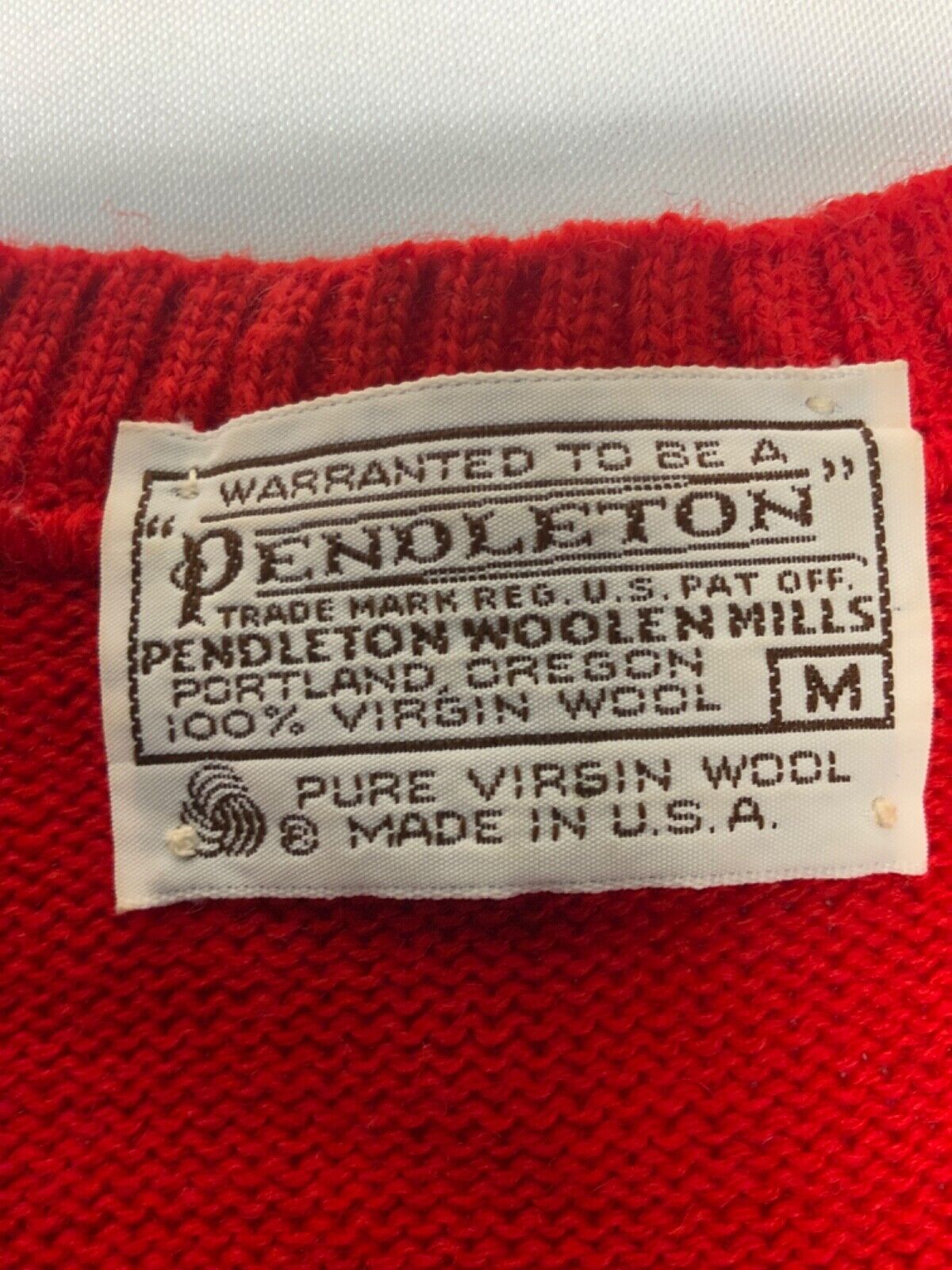 Vintage Pendleton Knit Sweater Women’s Medium Red V-neck Pattern 90s