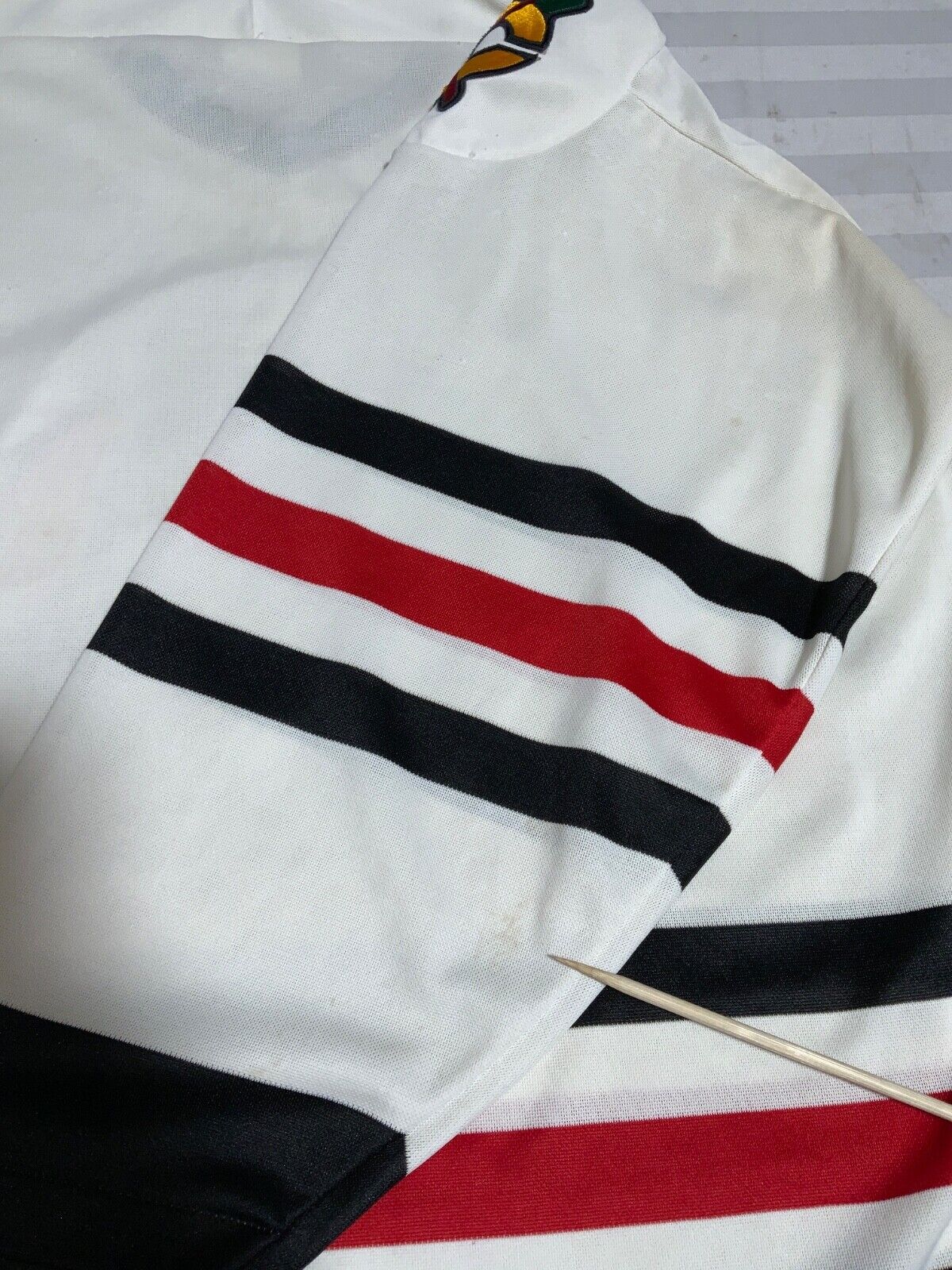 Vintage Chicago Blackhawks Ccm Jersey Large White Made In Canada Nhl Hockey