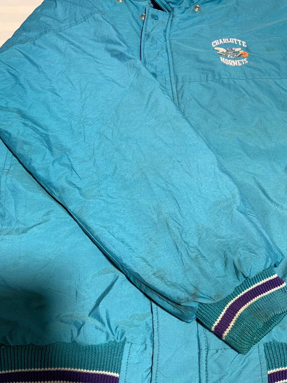 Vintage Charlotte Hornets Starter Bomber Jacket XL Hooded Puffer Full Zip Nba