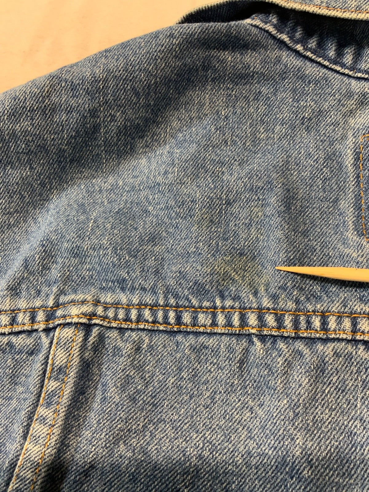 Vintage Levi’s Denim Jean Jacket Medium Blue Dark Wash 90s