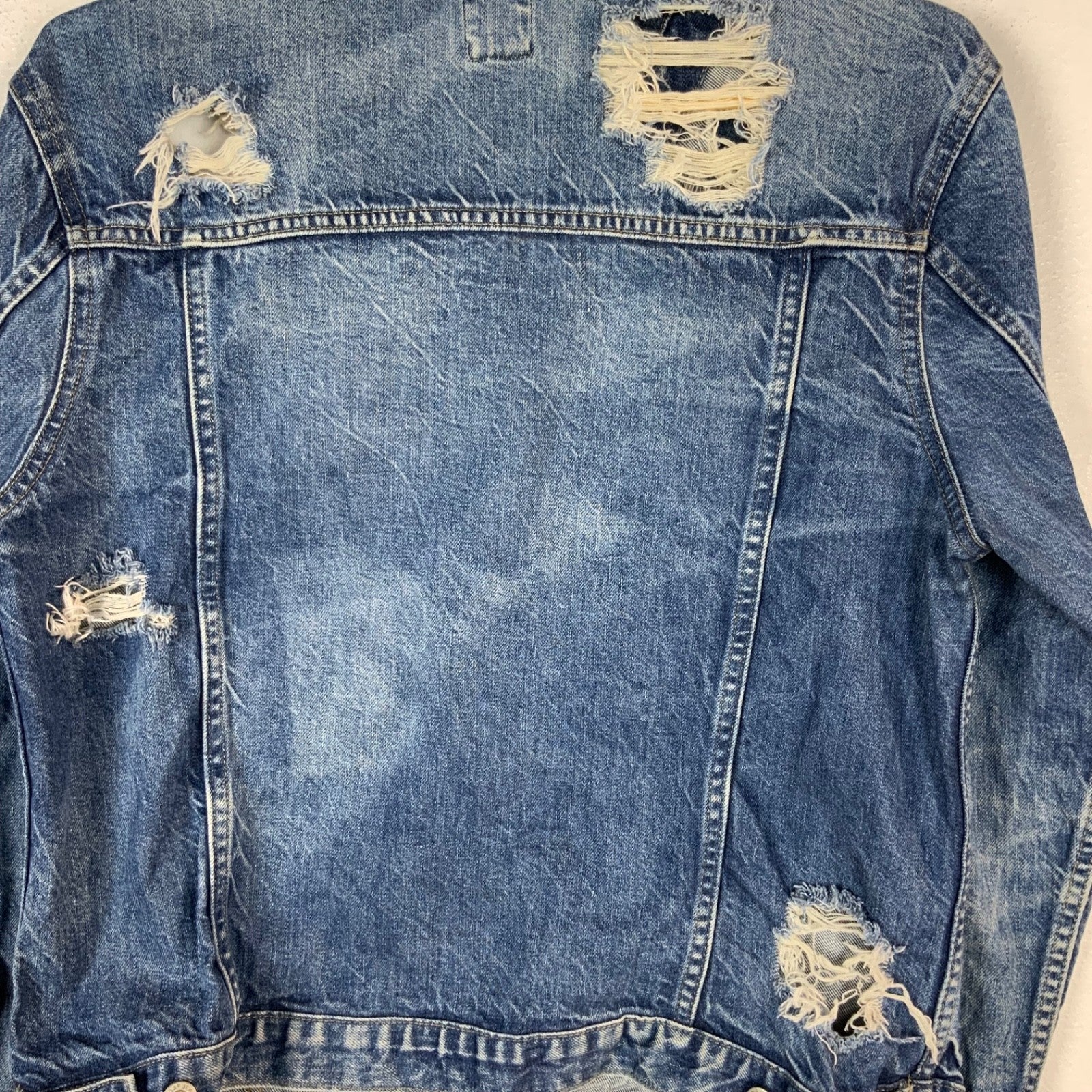 The Gap Women's Denim Jean Trucker Jacket Large Blue Distressed