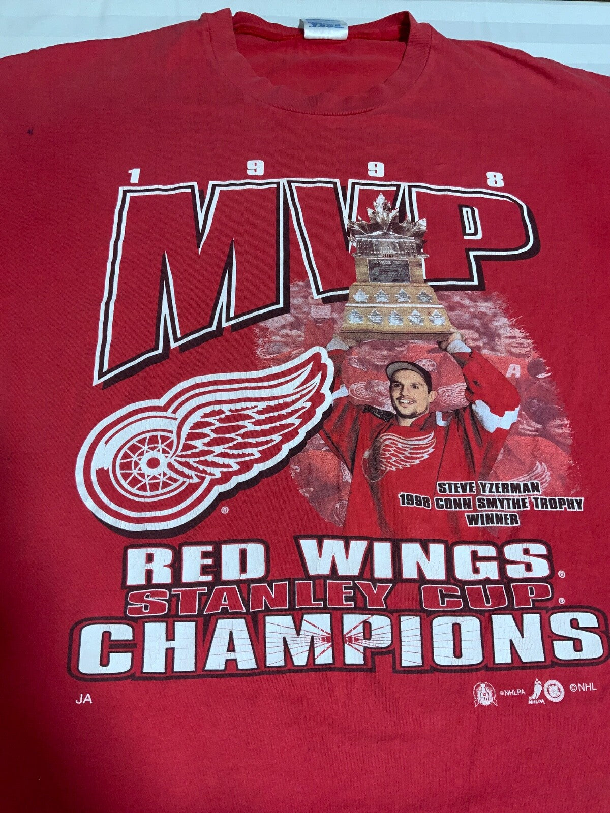 Vintage Detroit Red Wings Stanley Champs T-shirt XL Nhl 1998 Mvp Steve Yzerman