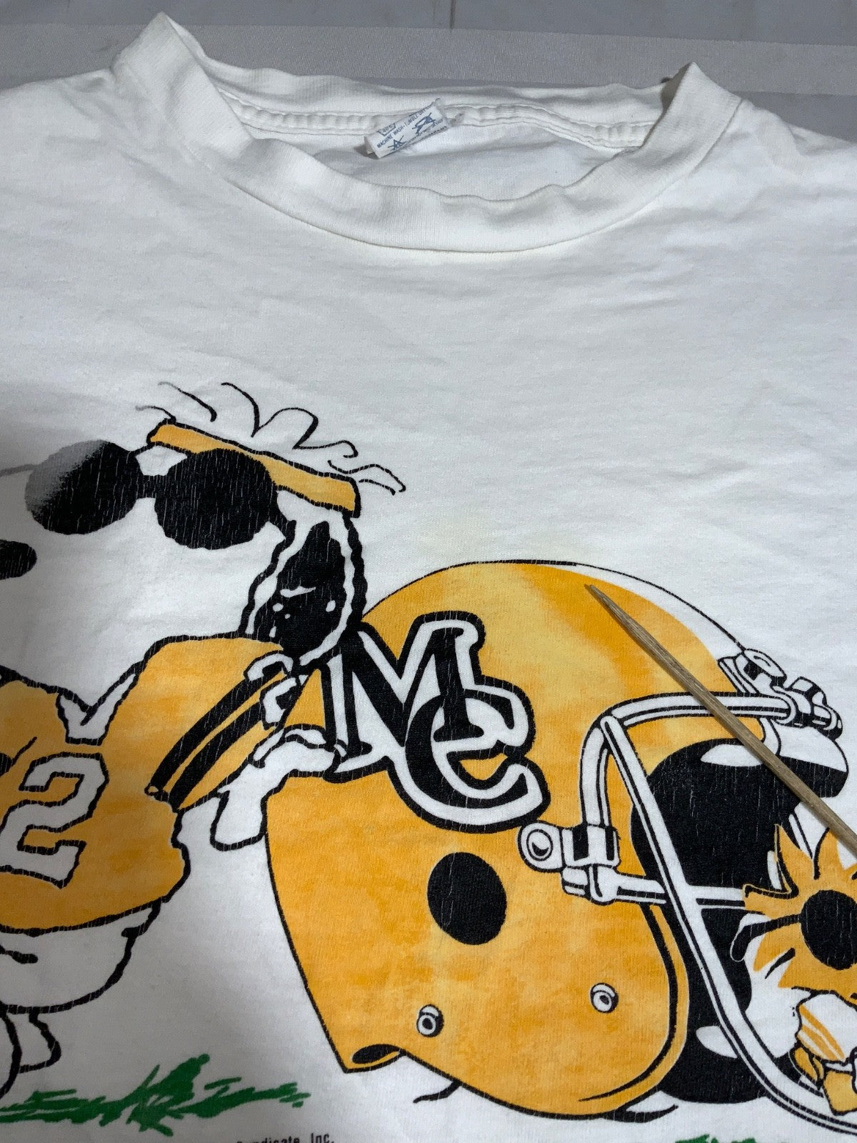 Vintage Manchester Spartans Snoopy Peanuts T-Shirt XL Made Usa Ncaa Football 90s
