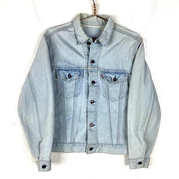 Vintage Levi’s Denim Jean Jacket Size Small Blue Button Up light Wash