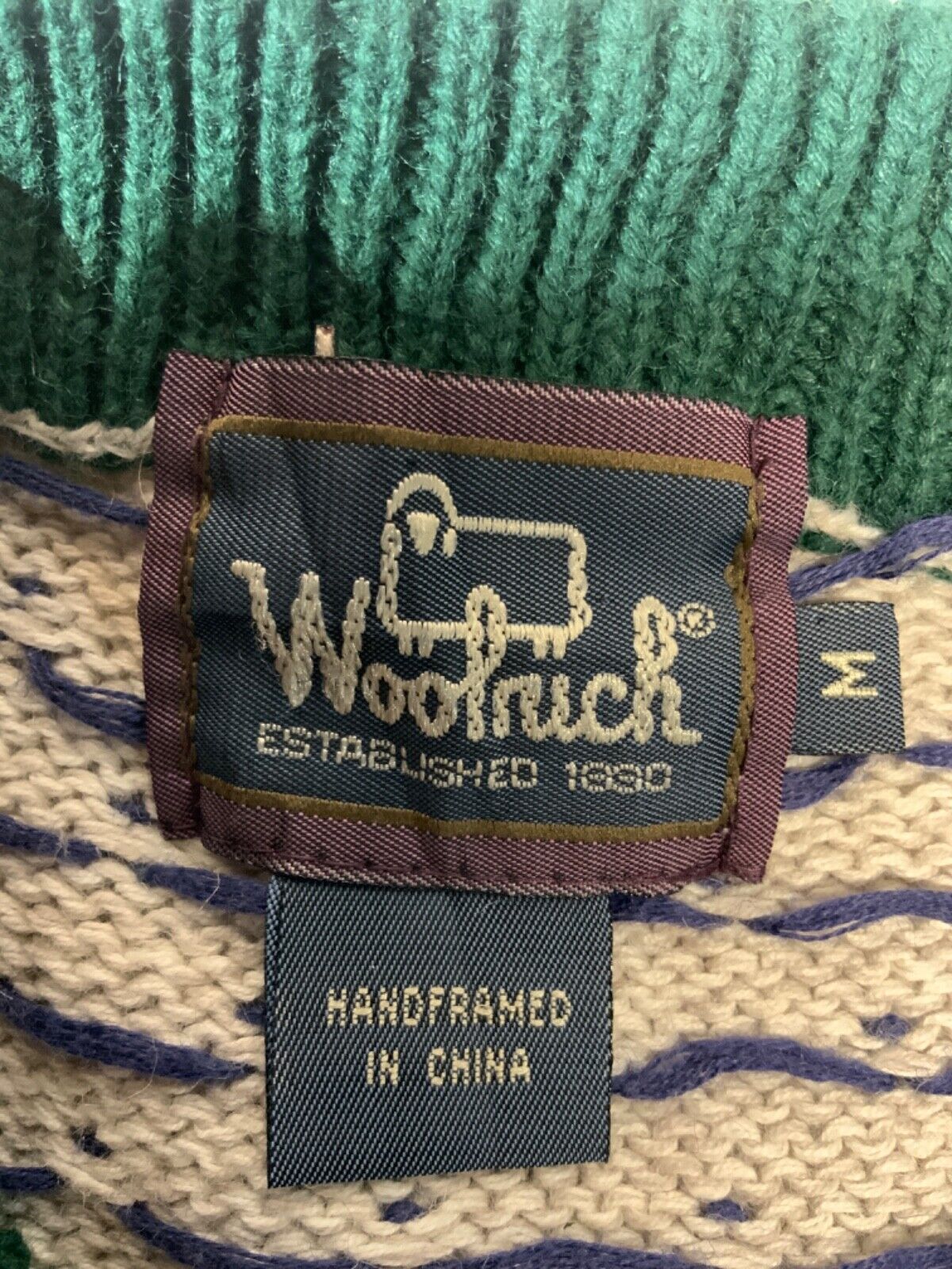 Vintage Woolrich Knit Sweater Women’s Medium Gray Crewneck Pattern 90s