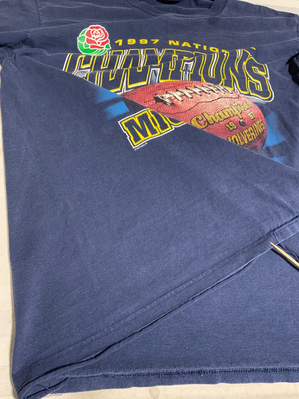 Vintage Michigan Wolverines Nutmeg T-Shirt Large Ncaa Football 1997 Champs 90s