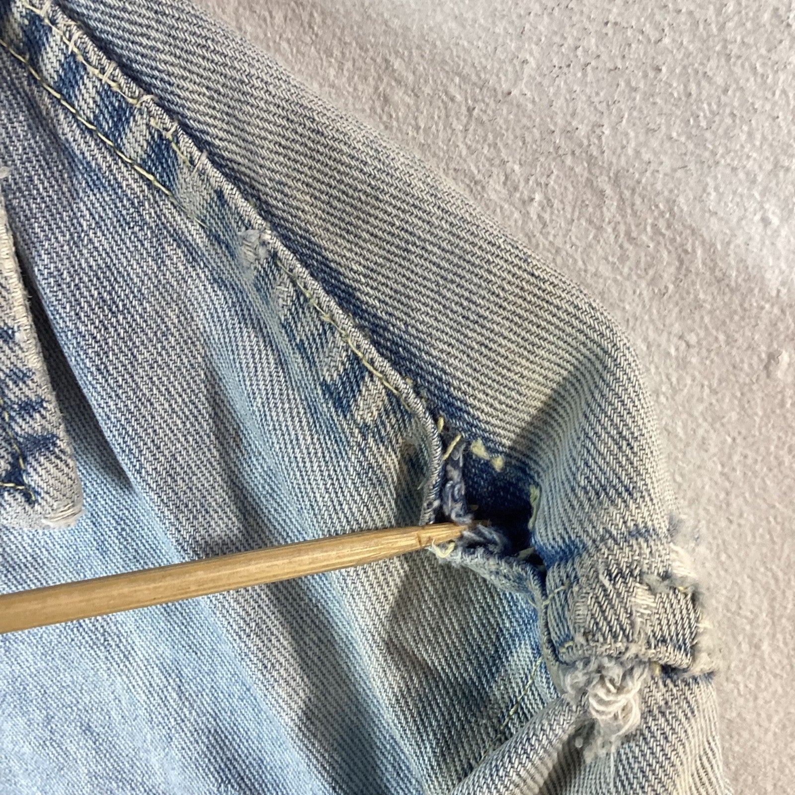 Vintage Lee Denim Jean Jacket Size Small Blue Made In Usa Distressed 70s
