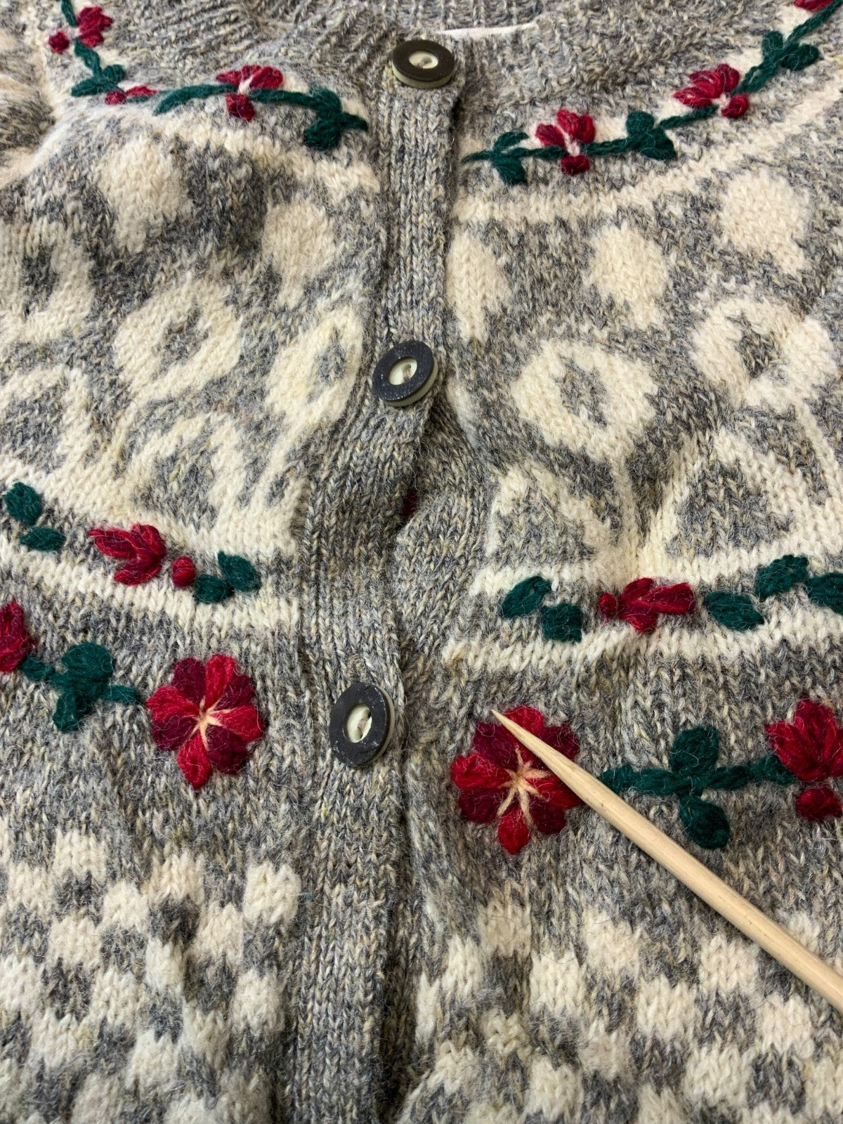 Vintage 1990s Grandma Wool Knit Sweater Women’s Large Gray Cardigan Pattern
