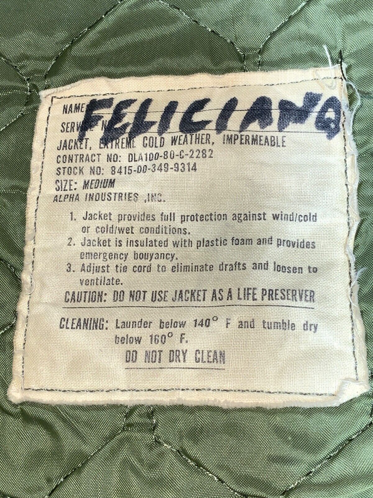 Vintage Alpha U.S. Army Cold Weather Bomber Jacket Medium Green Full Zip 1980