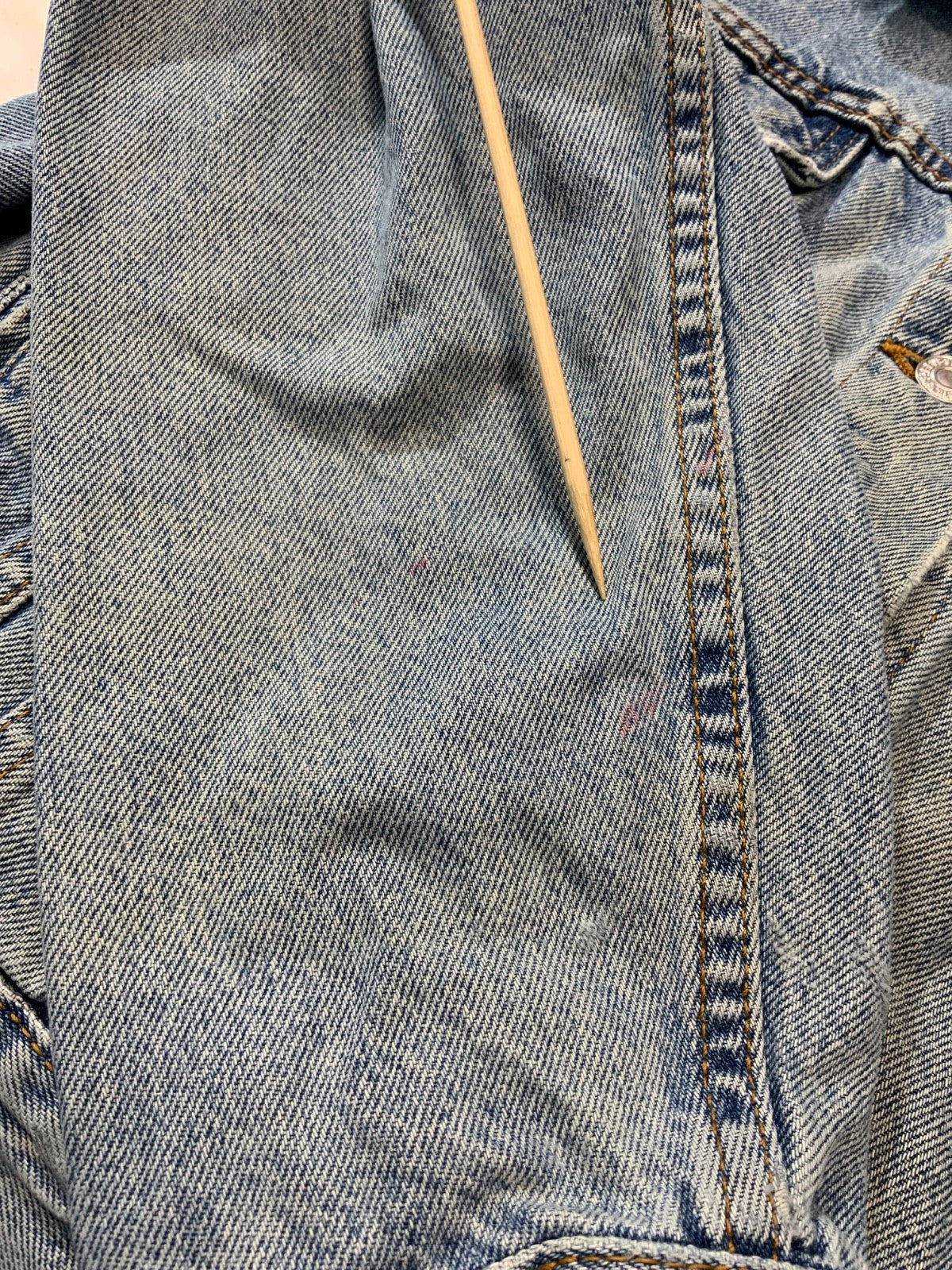 Vintage Levi’s Denim Jean Jacket Large Blue Light Wash 90s