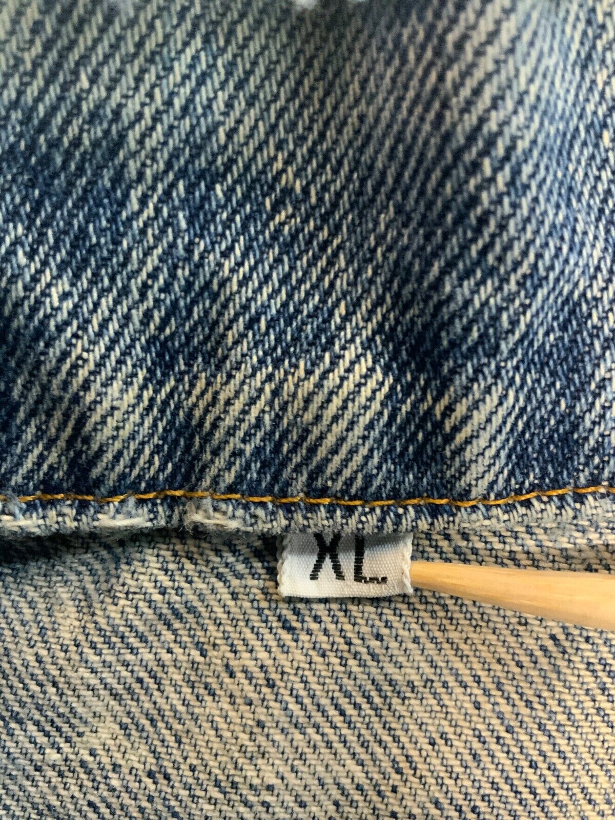 Vintage Wisconsin Badgers Denim Jean Jacket XL Blue Acid Wash 90s
