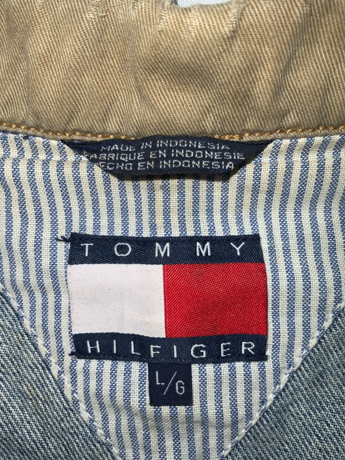 Vintage Tommy Hilfiger Denim Jean Jacket Large Blue Light Wash 90s