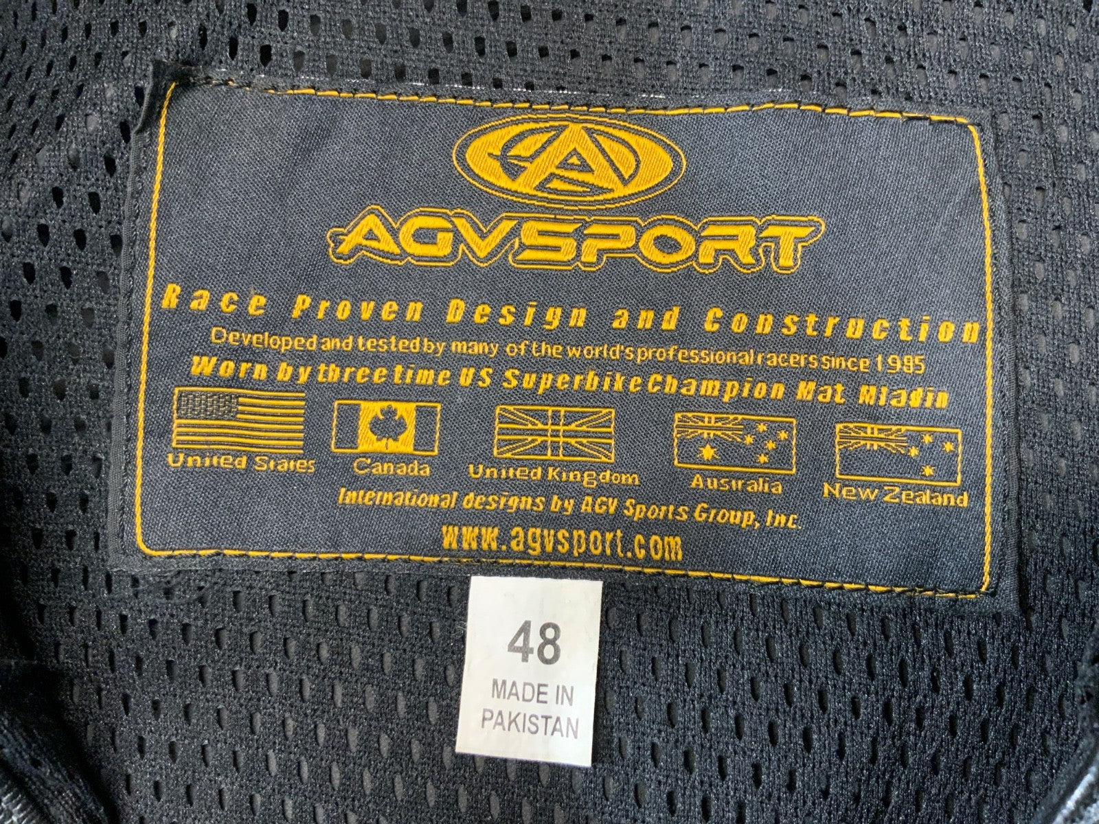 Suzuki Agv Motorcycle Leather Jacket Size 48 Black Full Zip Armoured