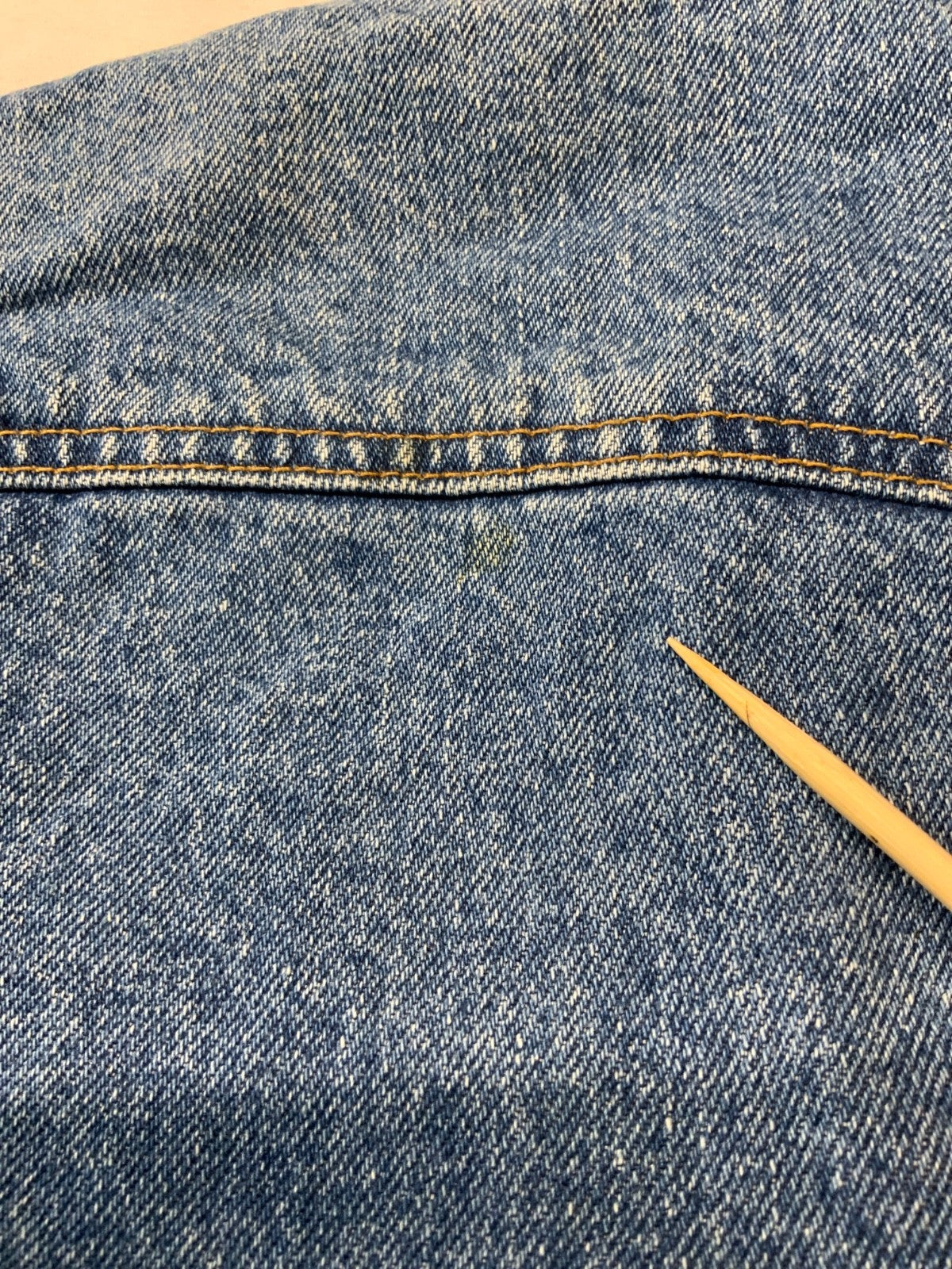 Vintage Levi’s Denim Jean Jacket XL Blue Medium Wash 90s