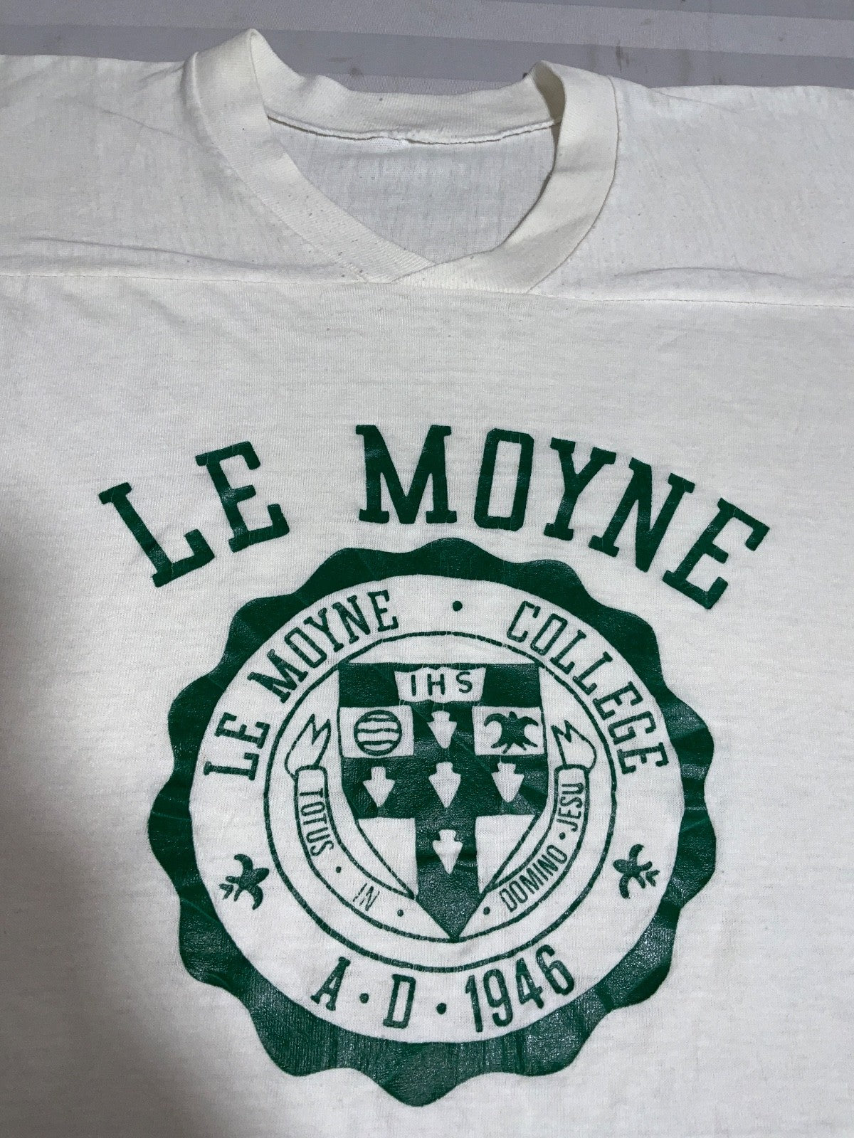 Vintage Le Moyne College T-Shirt Large White V-Neck Single Stitch Ncaa 80s