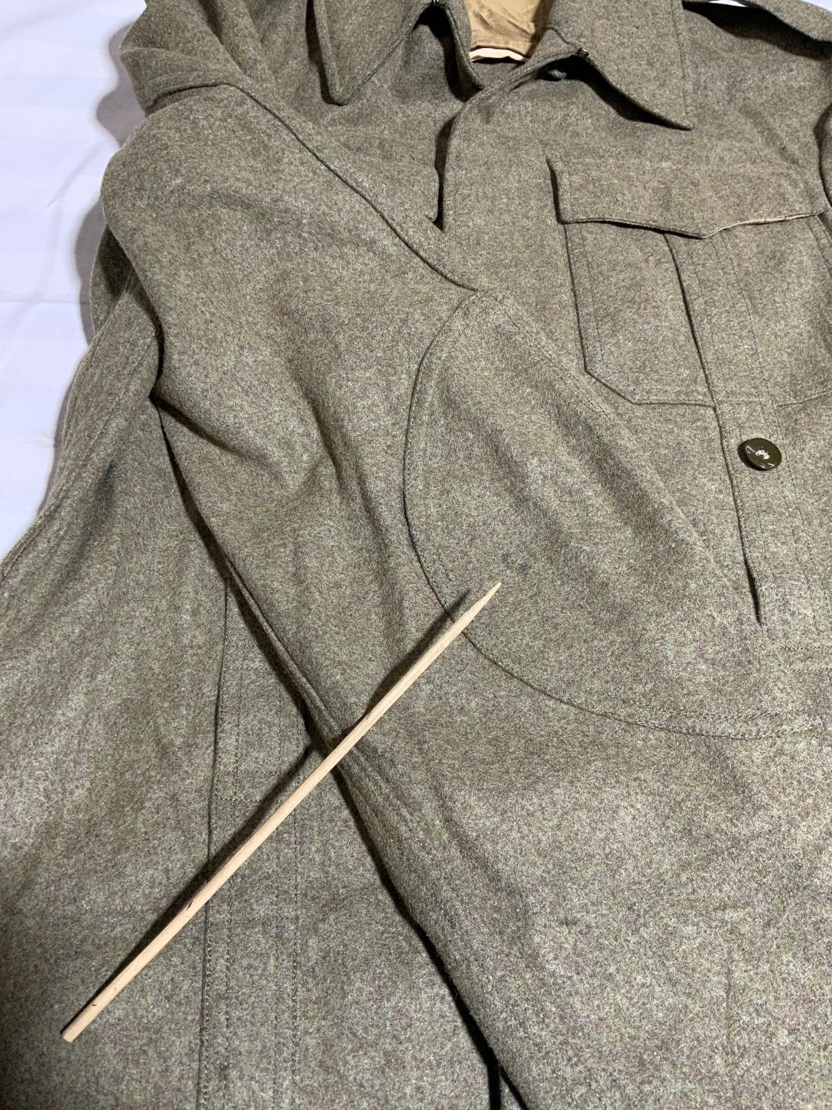Vintage German Military Wool Jacket Size XS Green Button Up Vietnam Era 60s